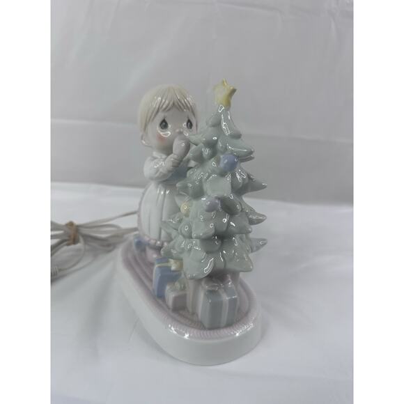 Enesco Precious Moments Girl Decorating Christmas Tree Night Light Ceramic X-mas - Picture 2 of 8